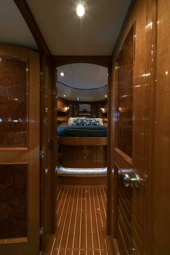 2013 Hampton 680 LRC - Image 27