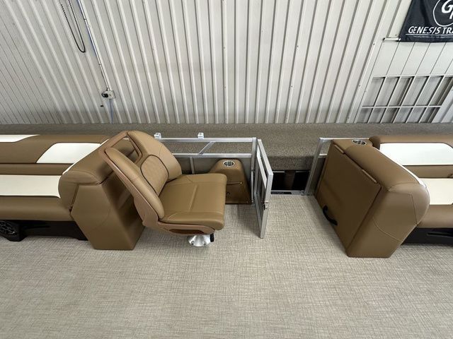 2026 Avalon Venture 85 Quad Lounger 23 FT - 8