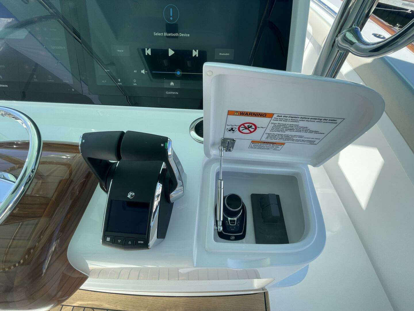 2026 Mag Bay 43 Center Console - Image 57