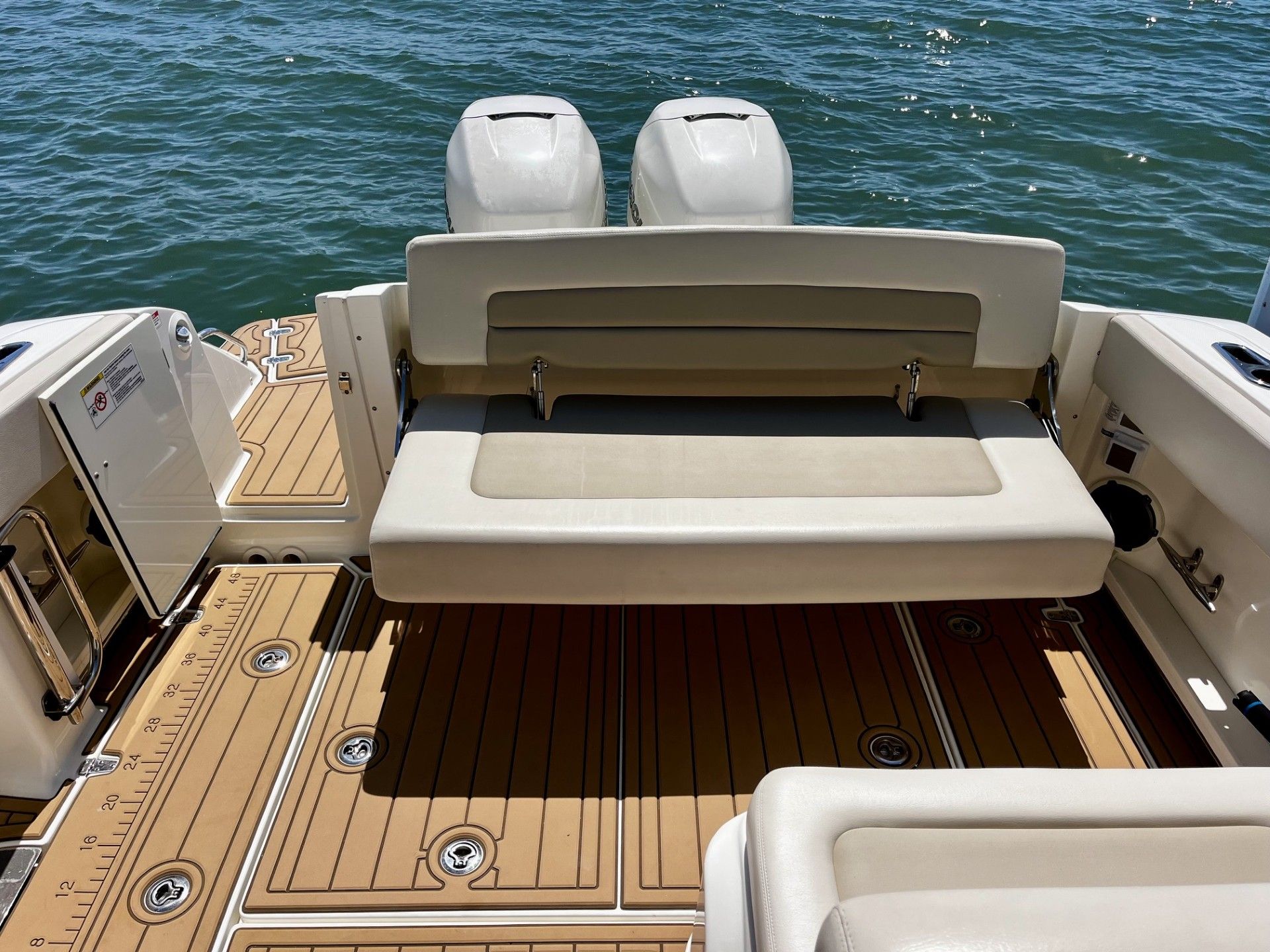 2019 Boston Whaler 320 Vantage - 22