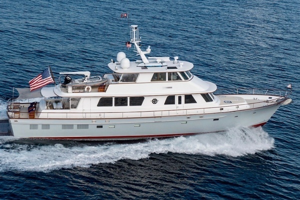 2003 New England Boatworks Enclosed Raised Pilothouse