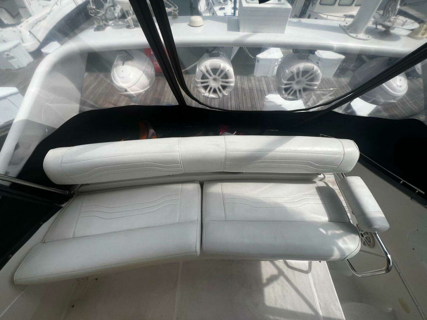 2004 Carver Sport Sedan - Image 18