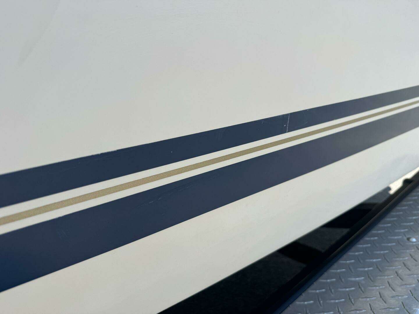 1999 Sea Ray 215 Express Cruiser - Image 213
