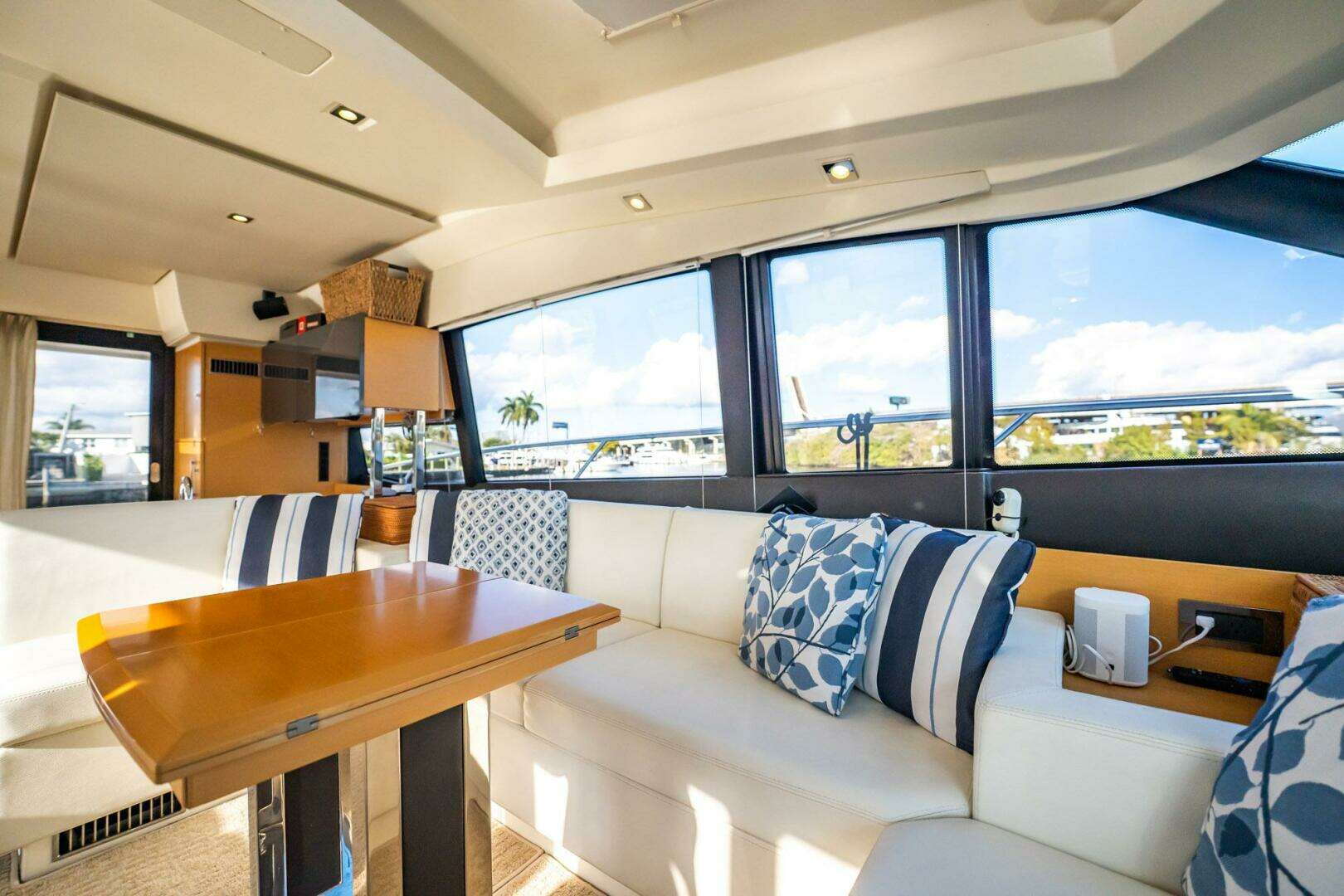 2013 Prestige 500 S - Image 38