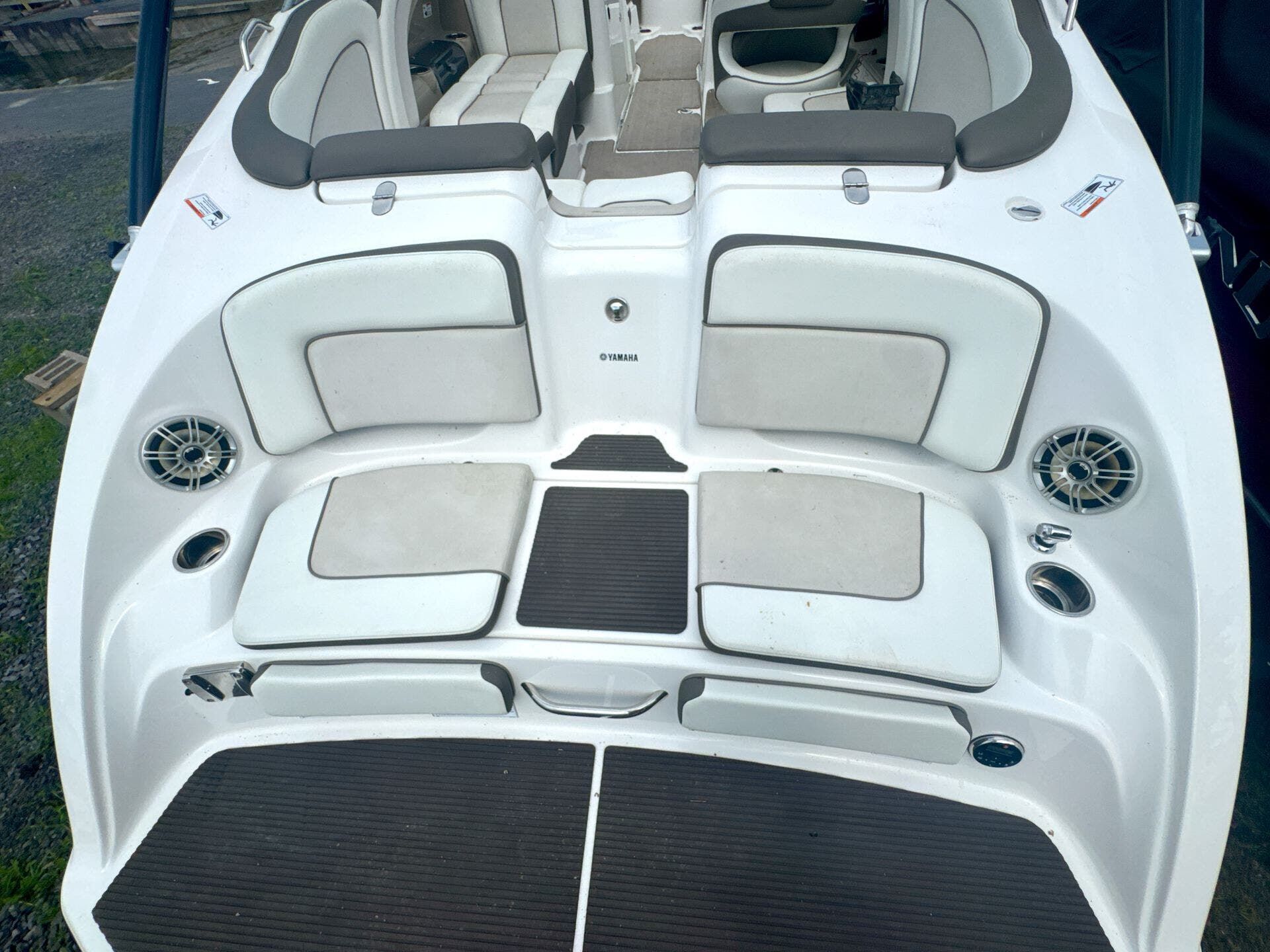 2013 Yamaha Boats 242 Limited S - 14