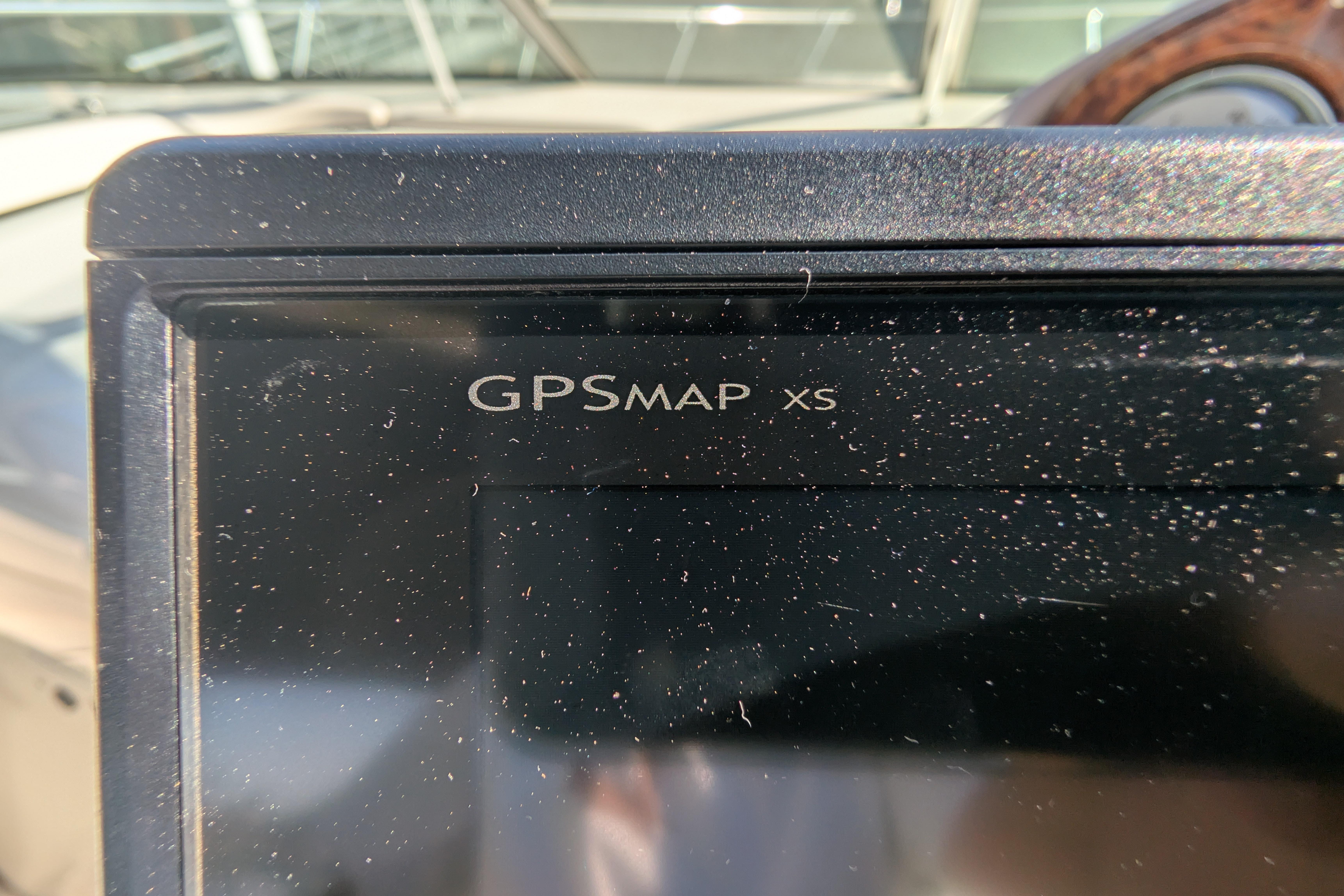 Close-up of GPSMAP XS device on 2003 Rinker Fiesta Vee 342 boat.