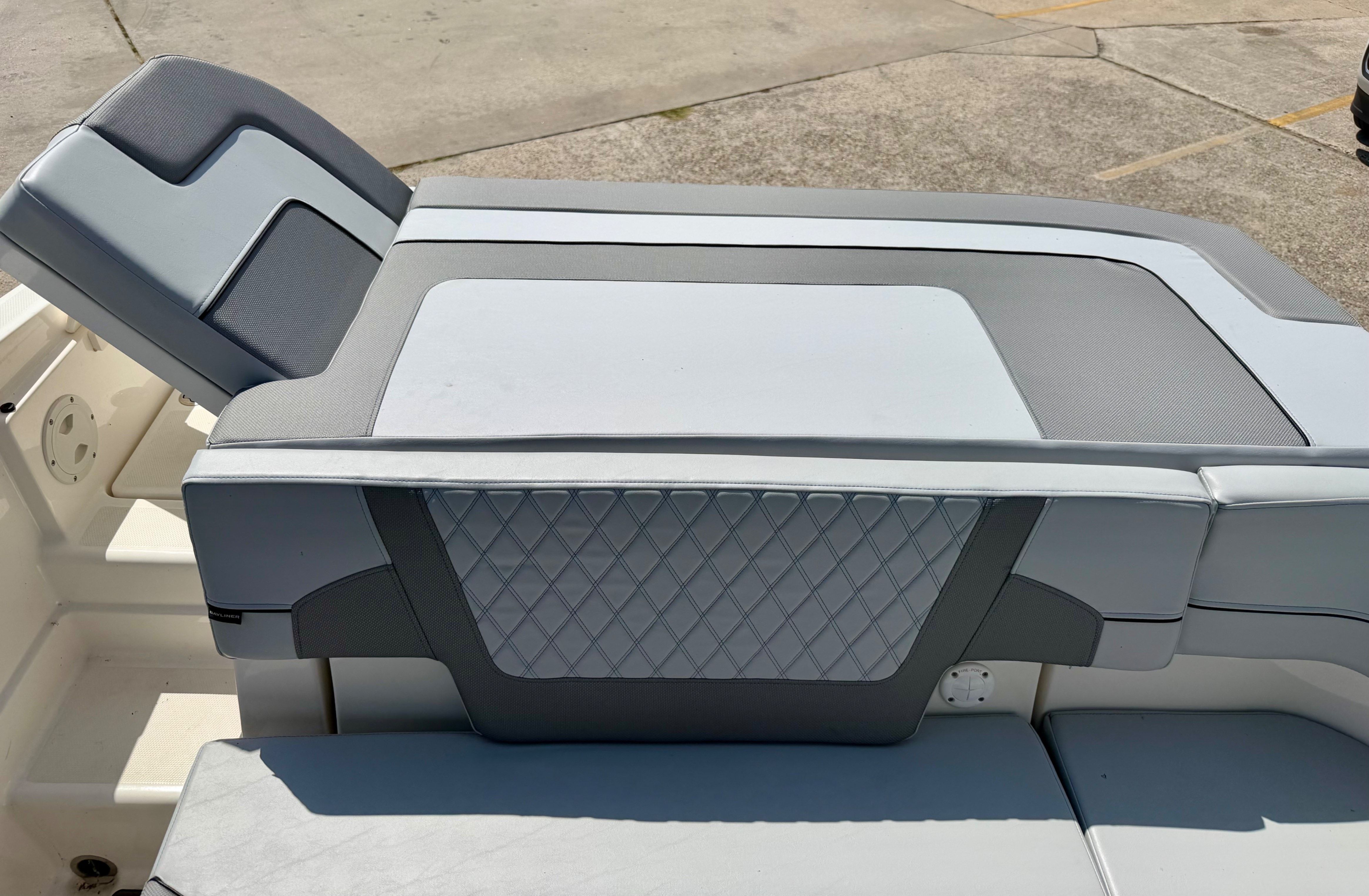 2024 Bayliner VR6 - 12