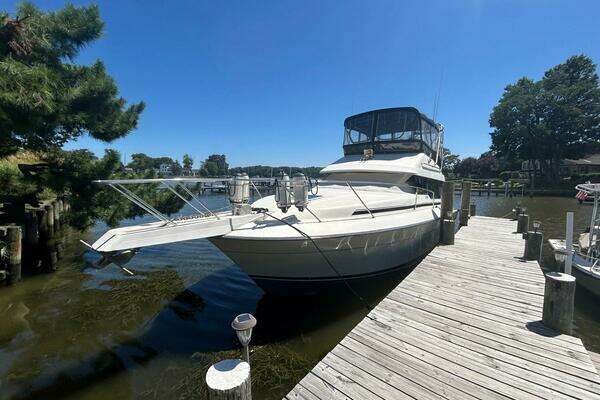 1990 Silverton 34 Convertible