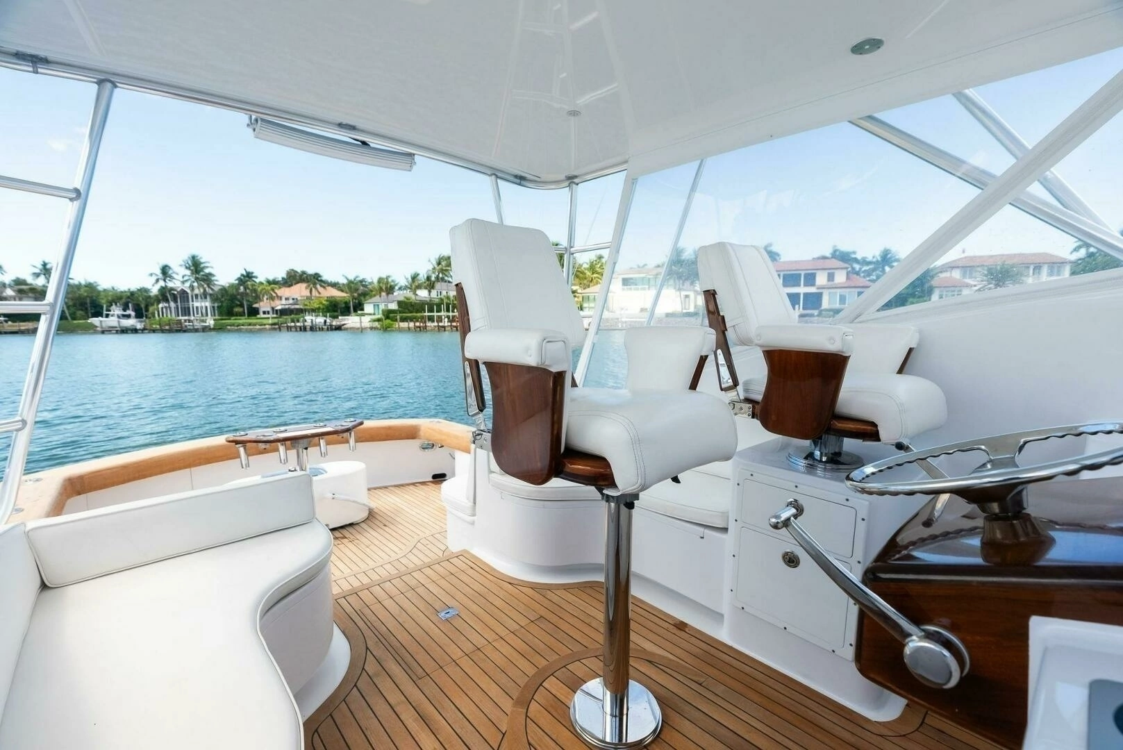 2018 Custom Carolina 35 Express - Image 2