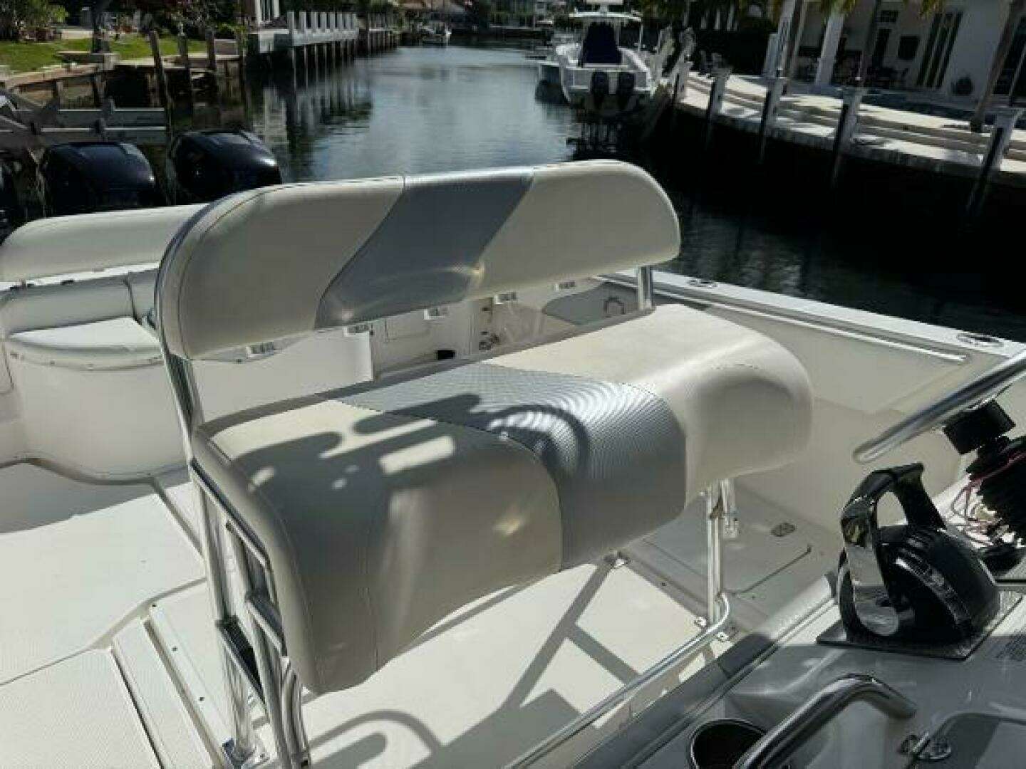 2008 Fountain 34 Center Consoles - Image 12