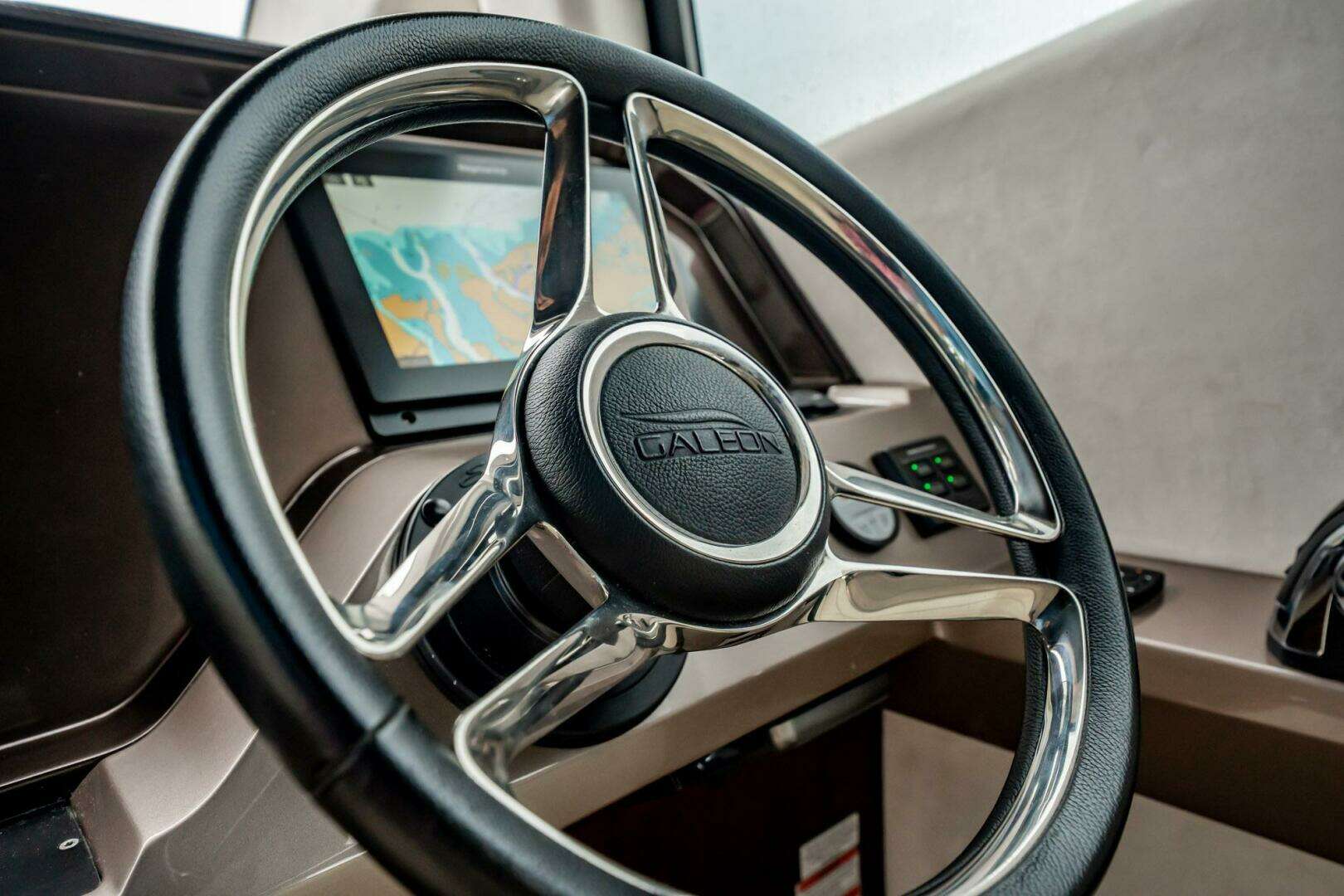 2017 Galeon 510 Skybridge - Image 22