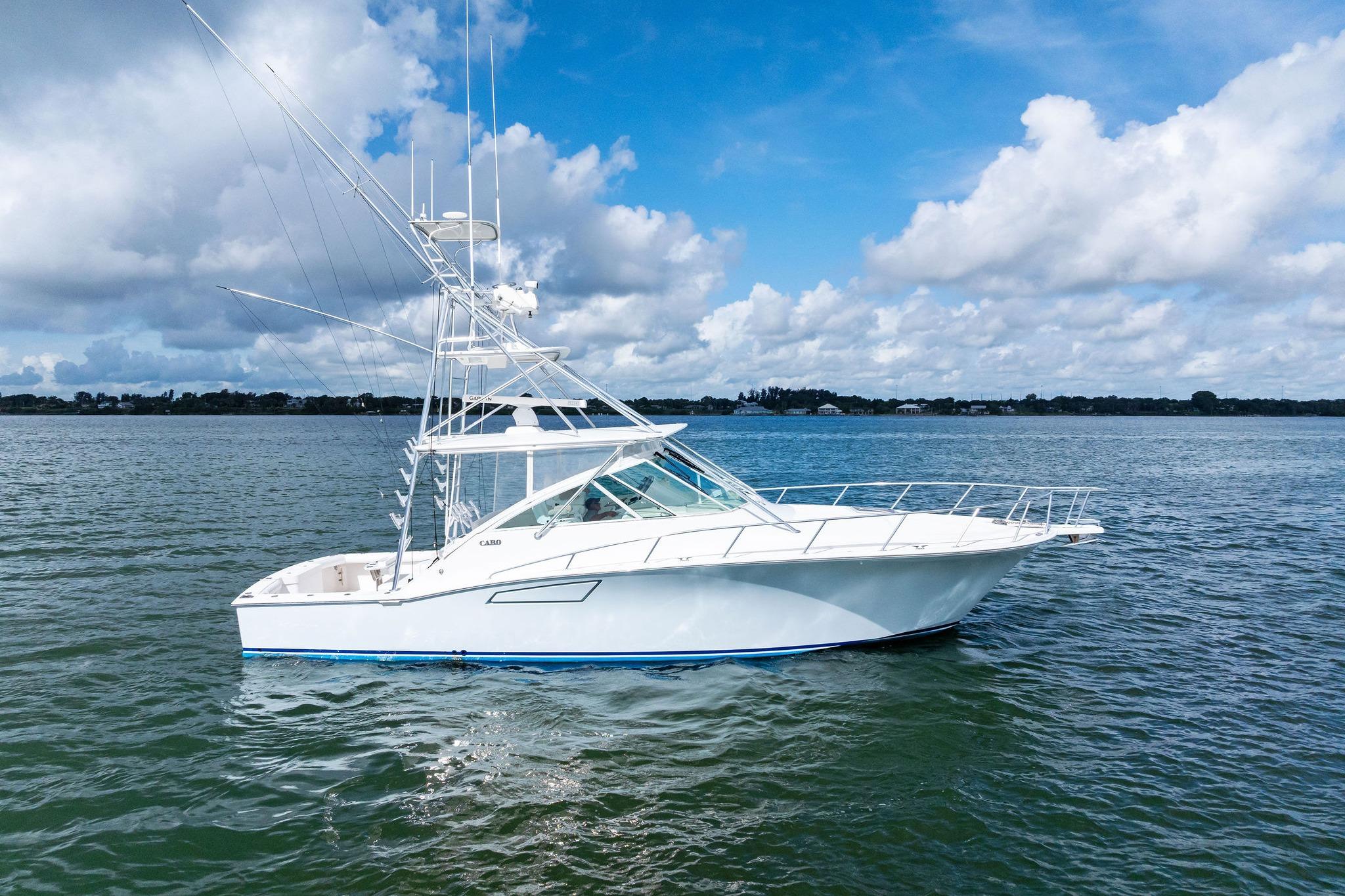 2004 Cabo 40 Express