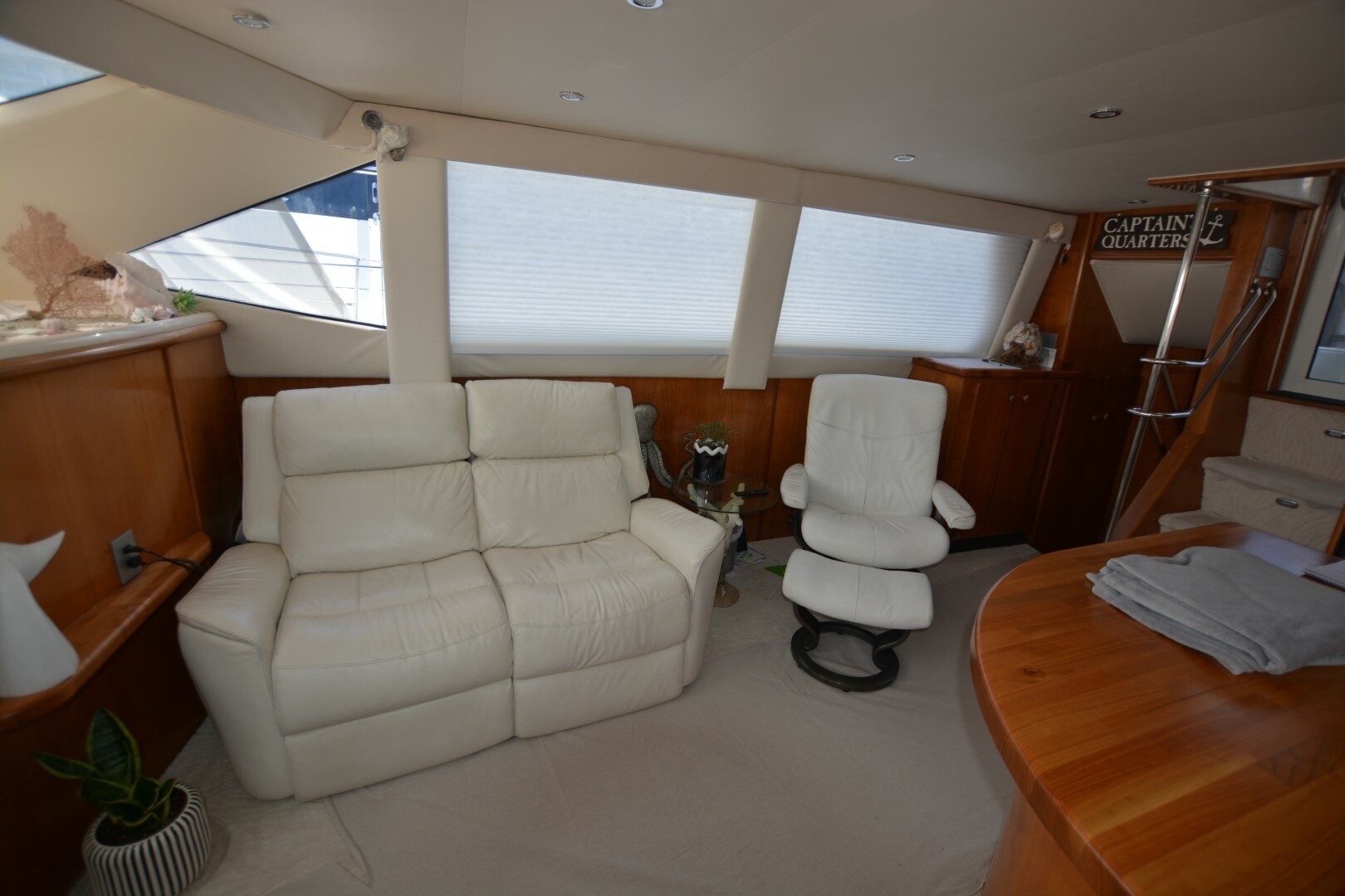 2000 Carver 504 Cockpit Motoryacht - Image 10
