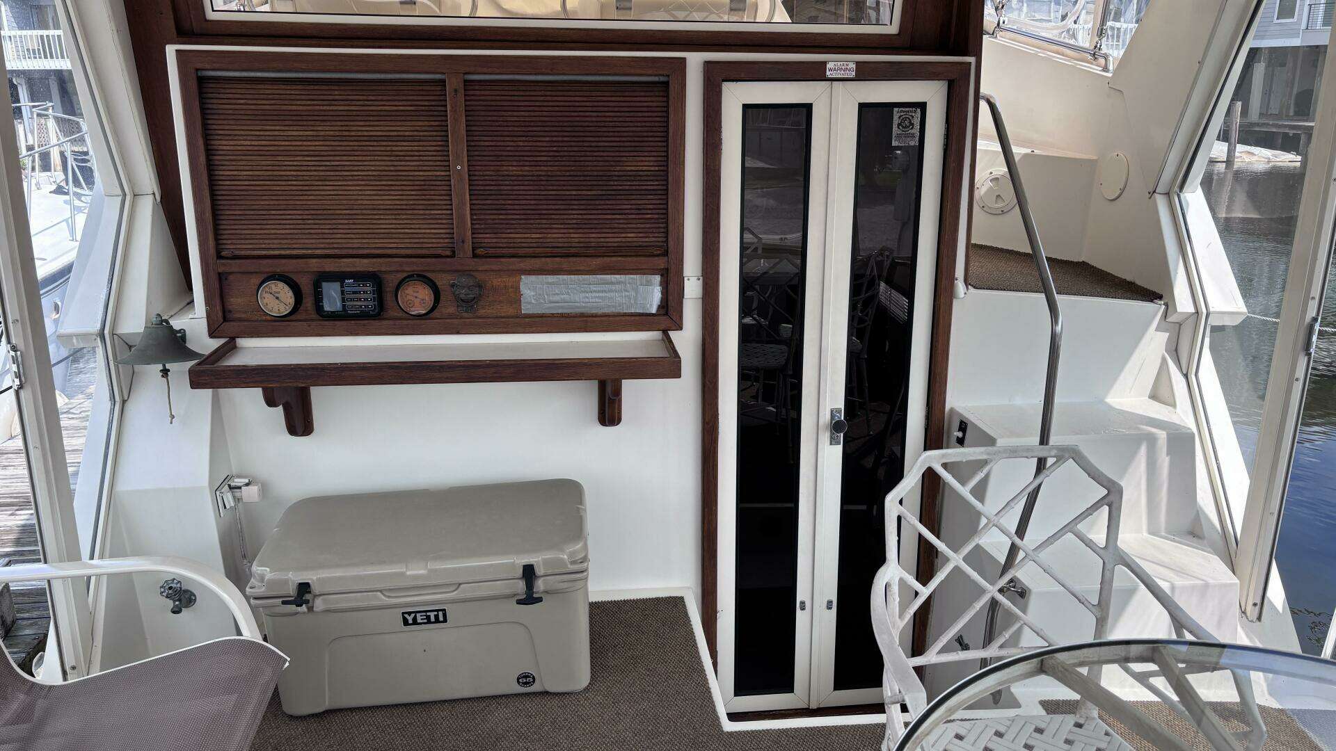 1988 Viking Motor Yacht - Image 11