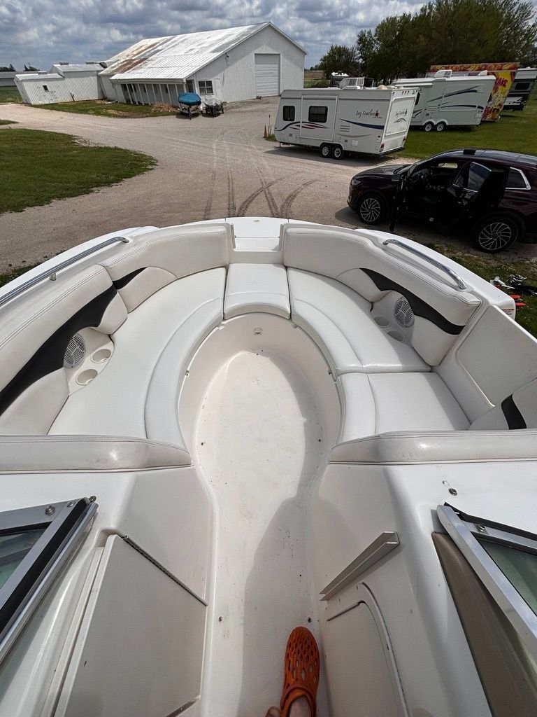 2002 Chaparral Sunesta 243 - 9