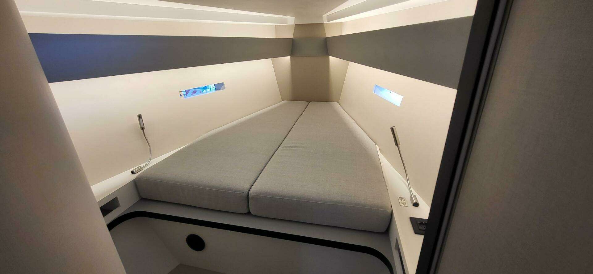 2026 Italia Yachts 12.98 - Image 7