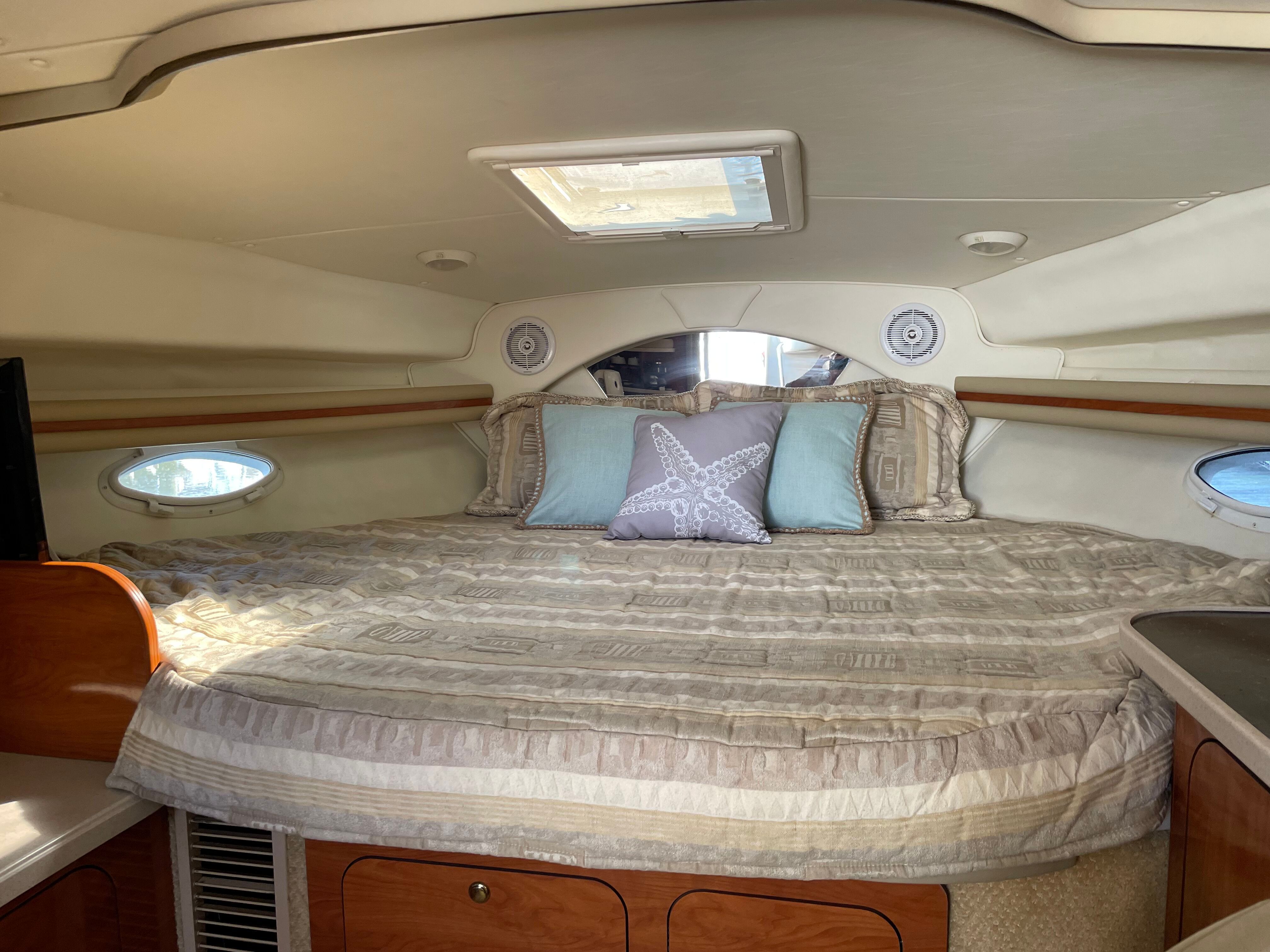 2003 Rinker Fiesta Vee 342 - 27