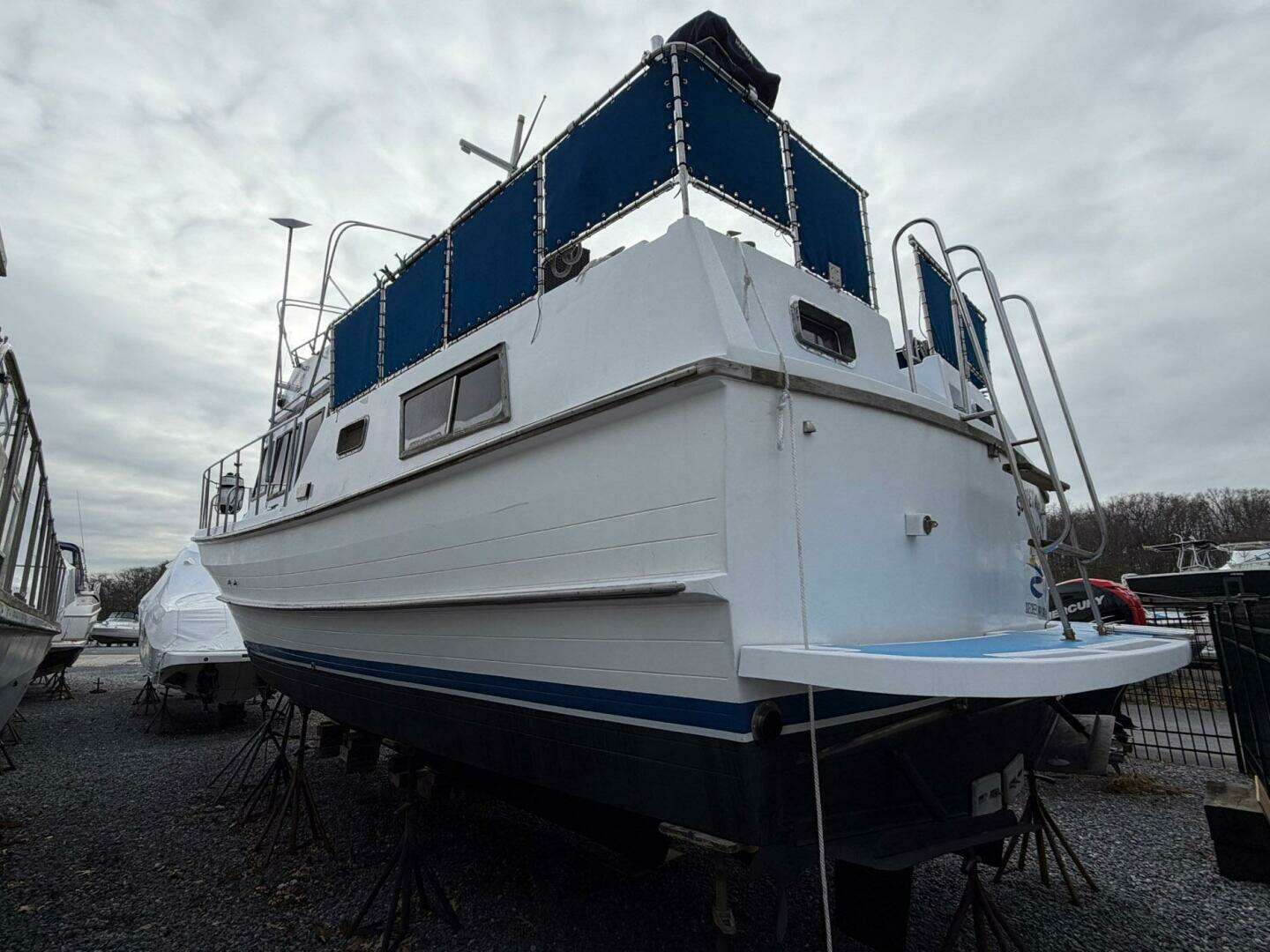 1984 Golden Star Trawler - Image 9