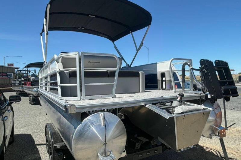 2026 Berkshire LE 24' Ultra Lounger pontoon boat with canopy, rear view.
