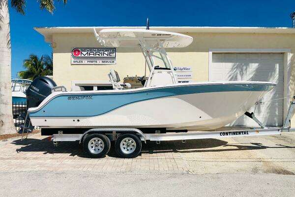 2022 Sea Fox 228 Commander CC