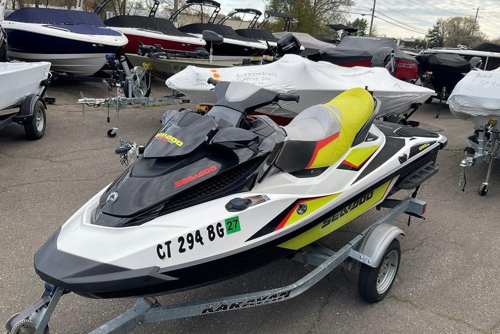 2014 Sea-Doo Wake Pro 215