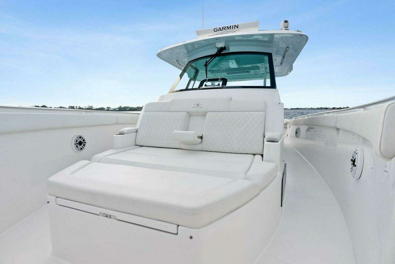 2022 Bertram — - Image 22
