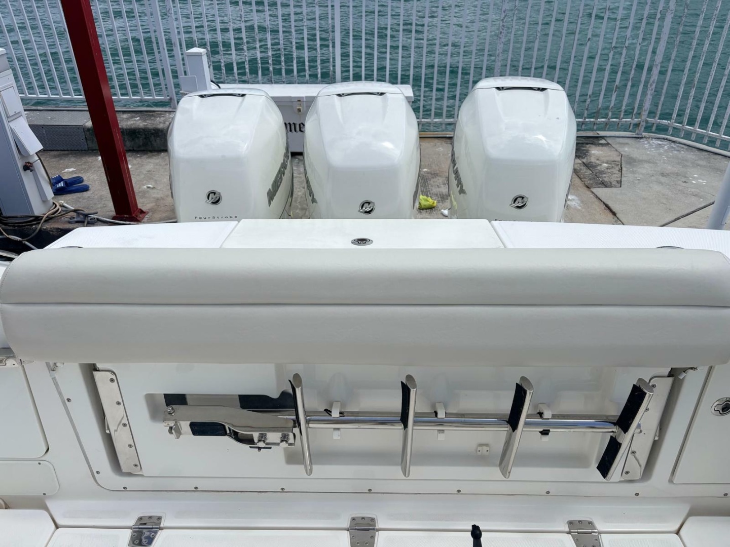2020 Boston Whaler 380 Outrage Center Console - Image 11