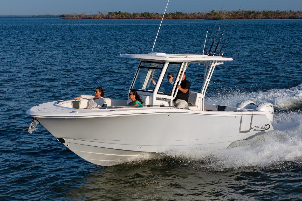 2026 Robalo R270 Center Console