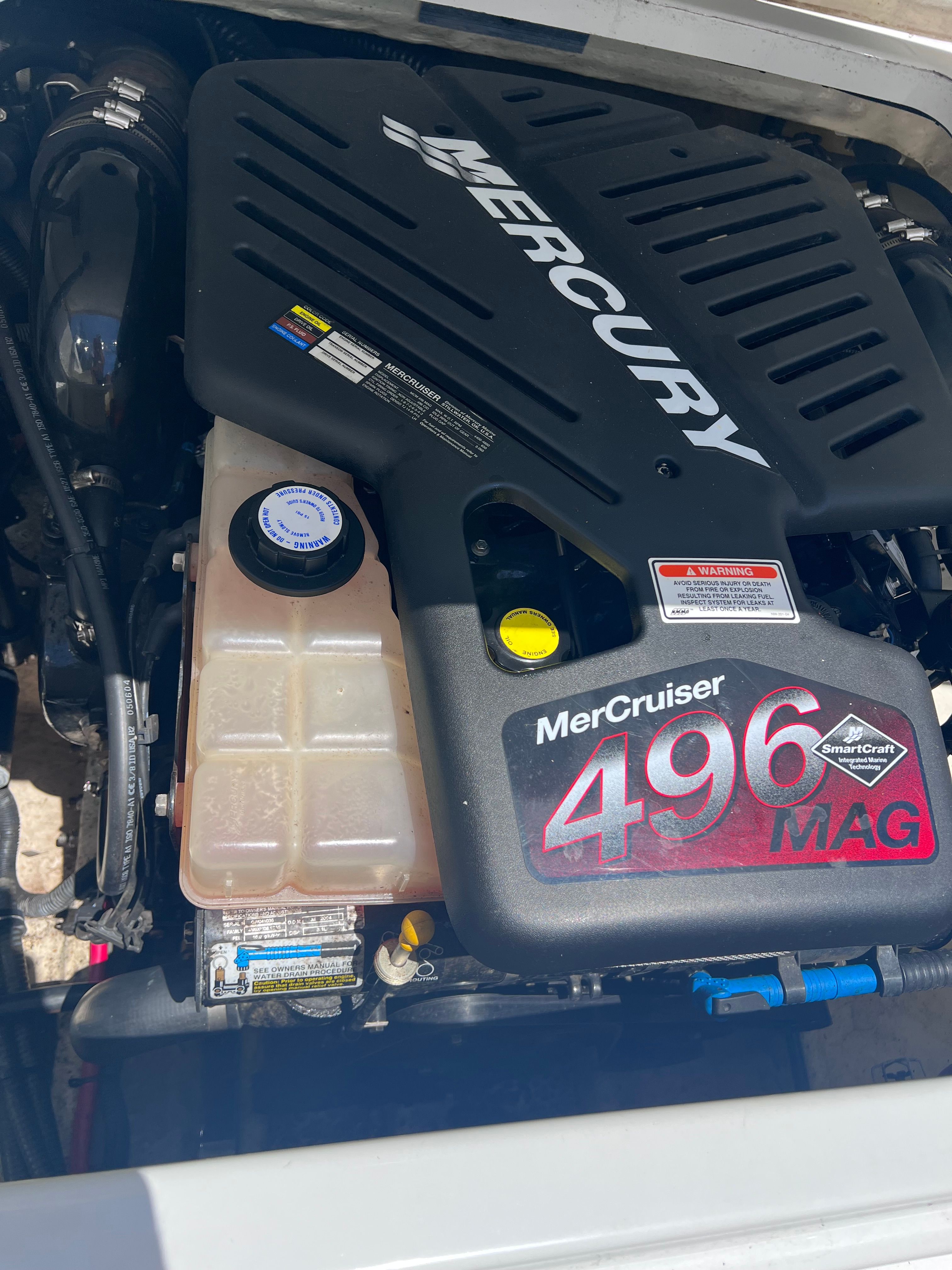 Mercury MerCruiser 496 MAG engine in 2006 Formula 260 Sun Sport.