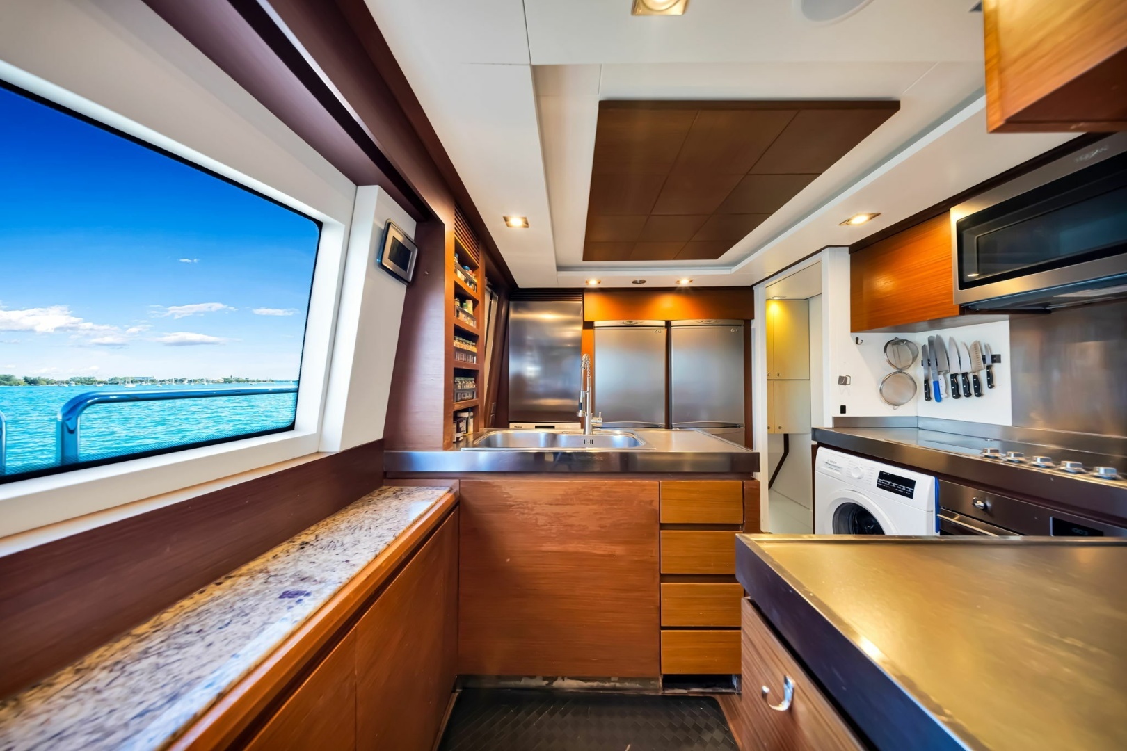 2005 Azimut 105 - Image 71