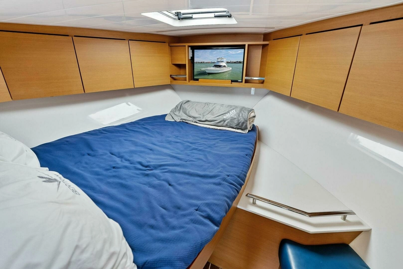 2017 Bertram 35 Flybridge - Image 7