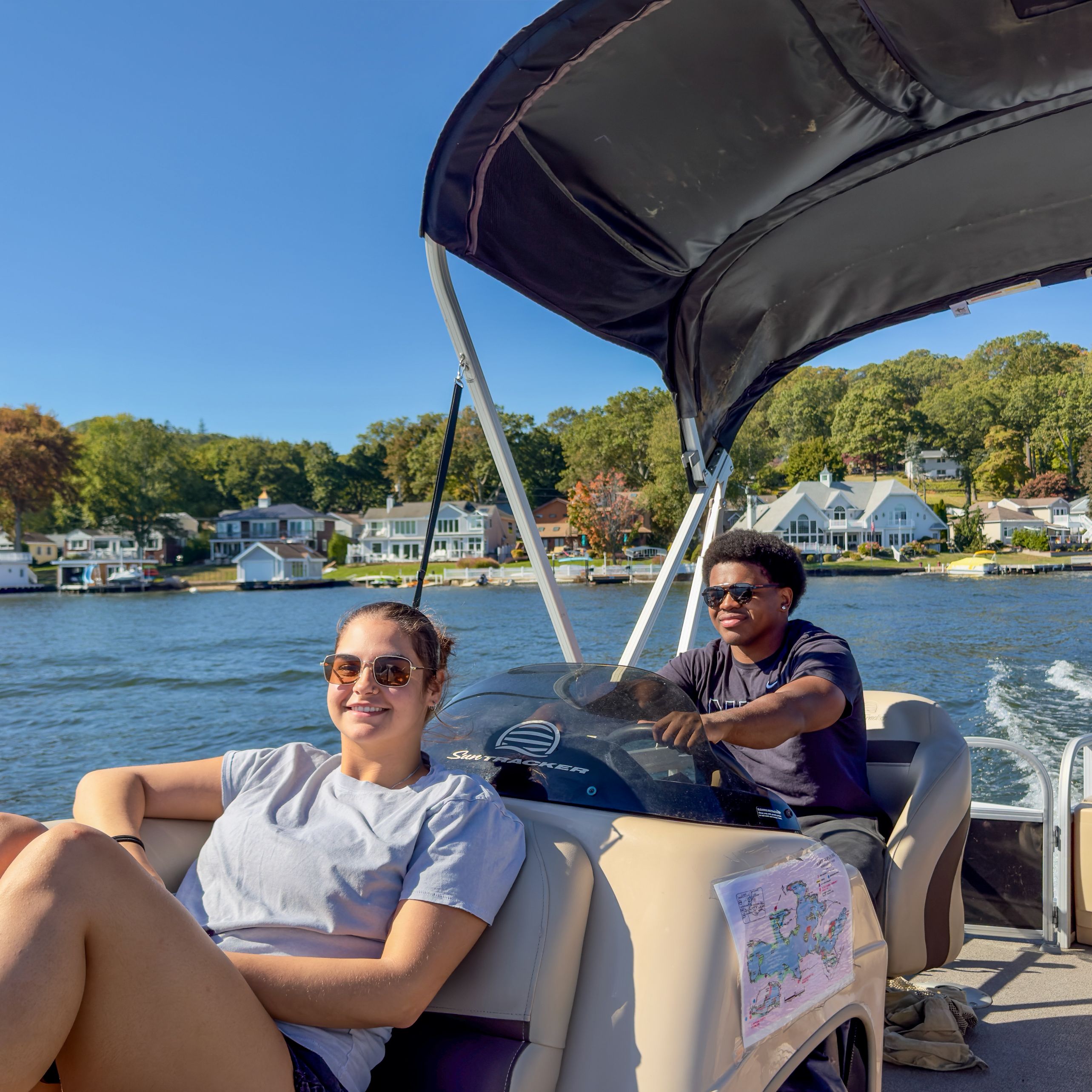 2017 Sun Tracker Fishin' Barge 20 DLX - 6