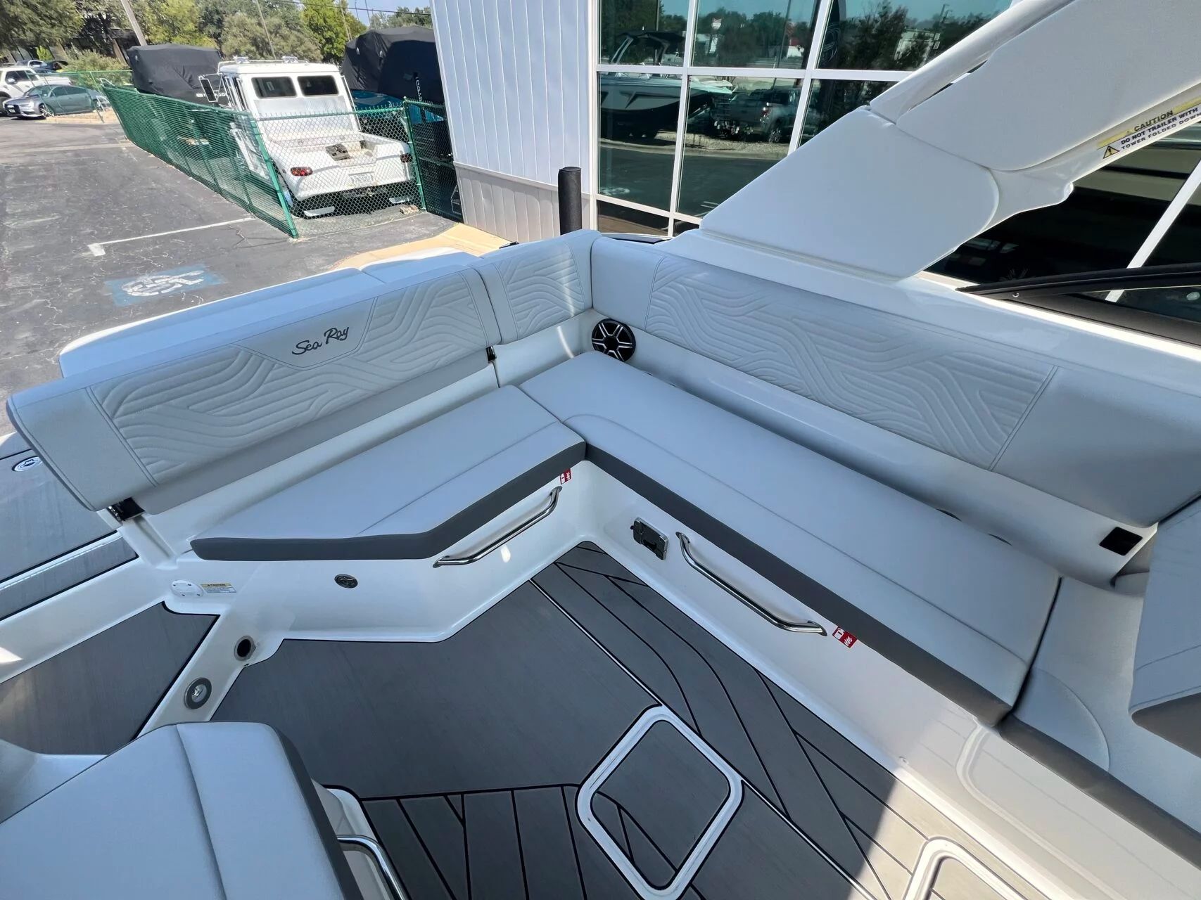 2026 Sea Ray SDX270 SURF - 20