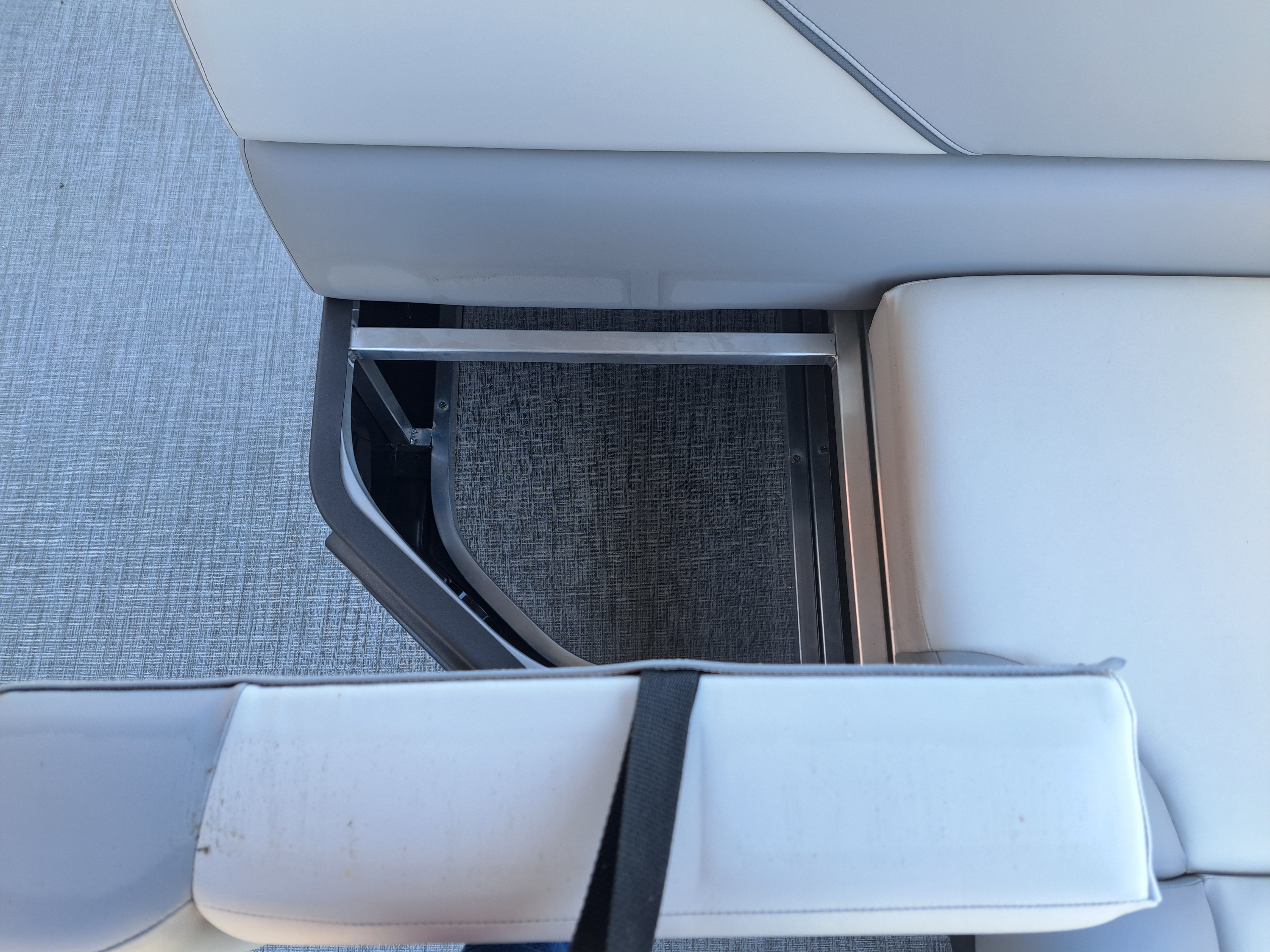 2026 Avalon Venture 85 Quad Fish - 21' - 20