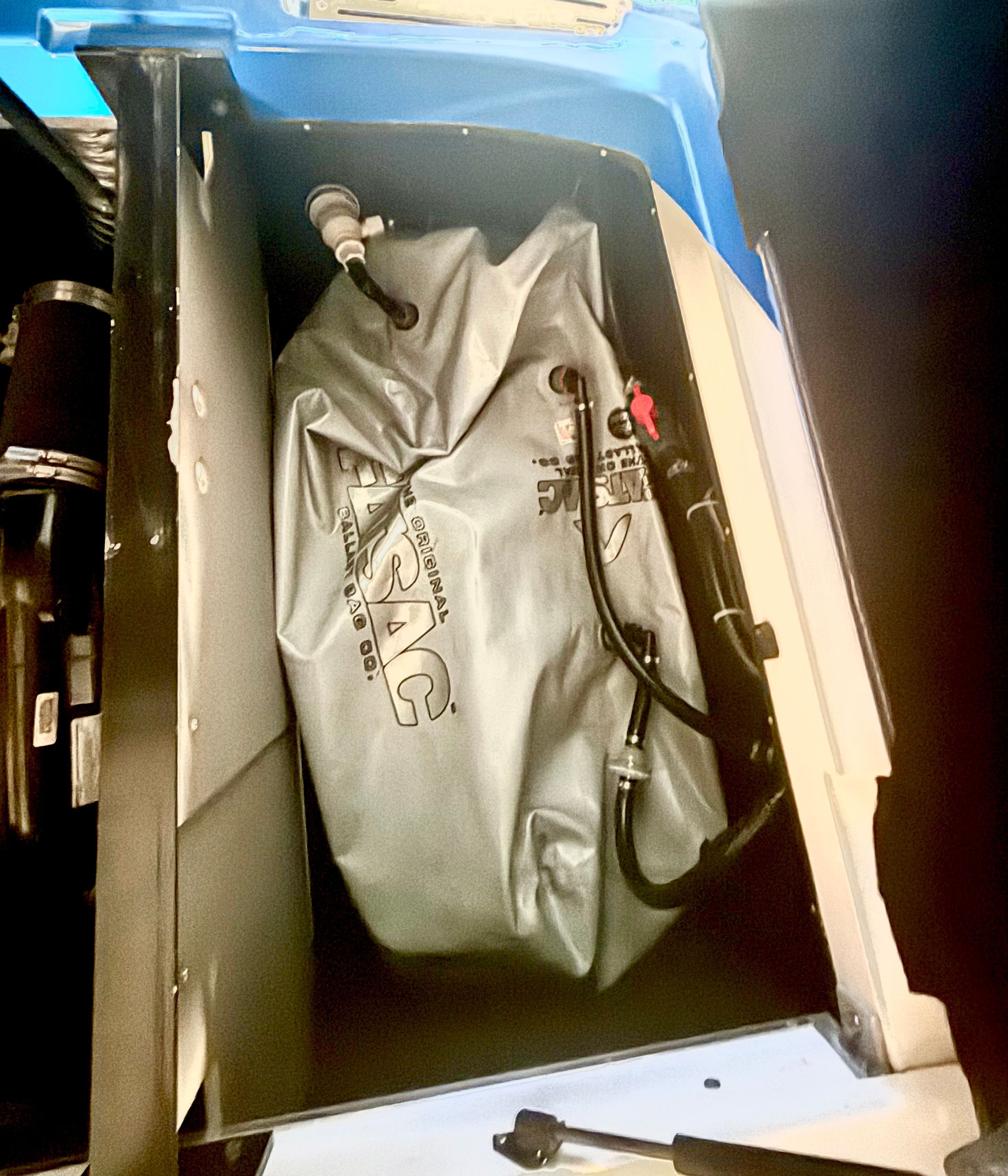 2011 Supreme V226 - 15