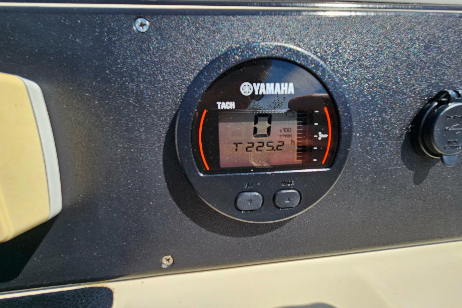 1990 Boston Whaler Outrage Cuddy - Image 9
