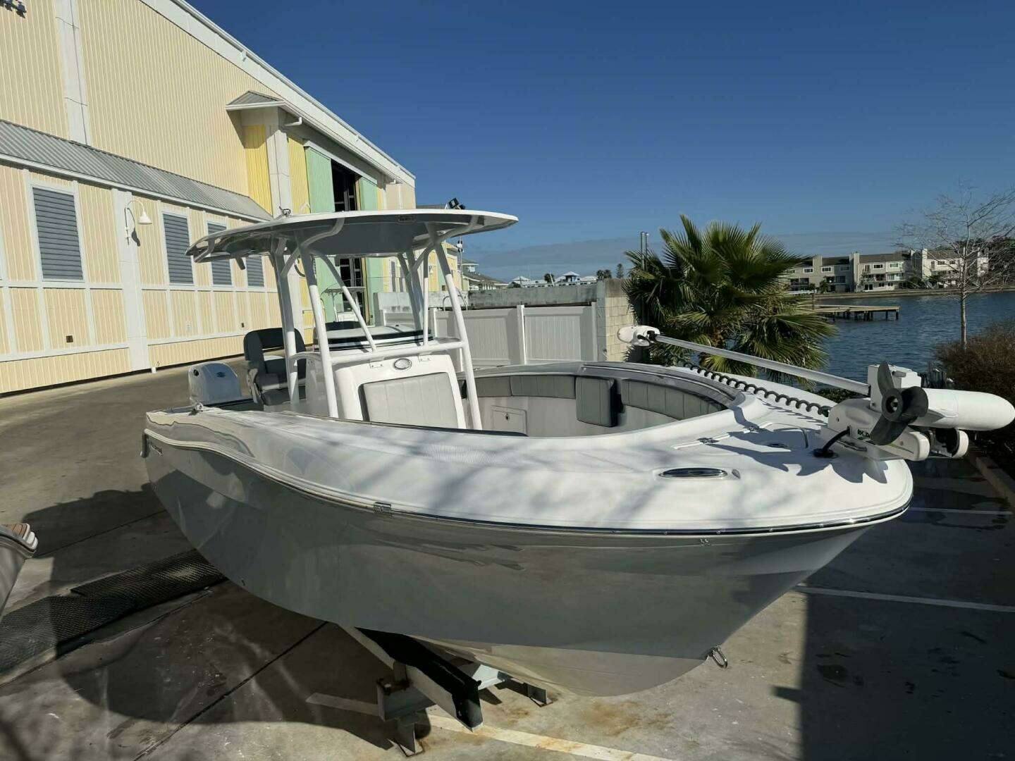 2021 Aquasport 2500 Center Console - Image 13