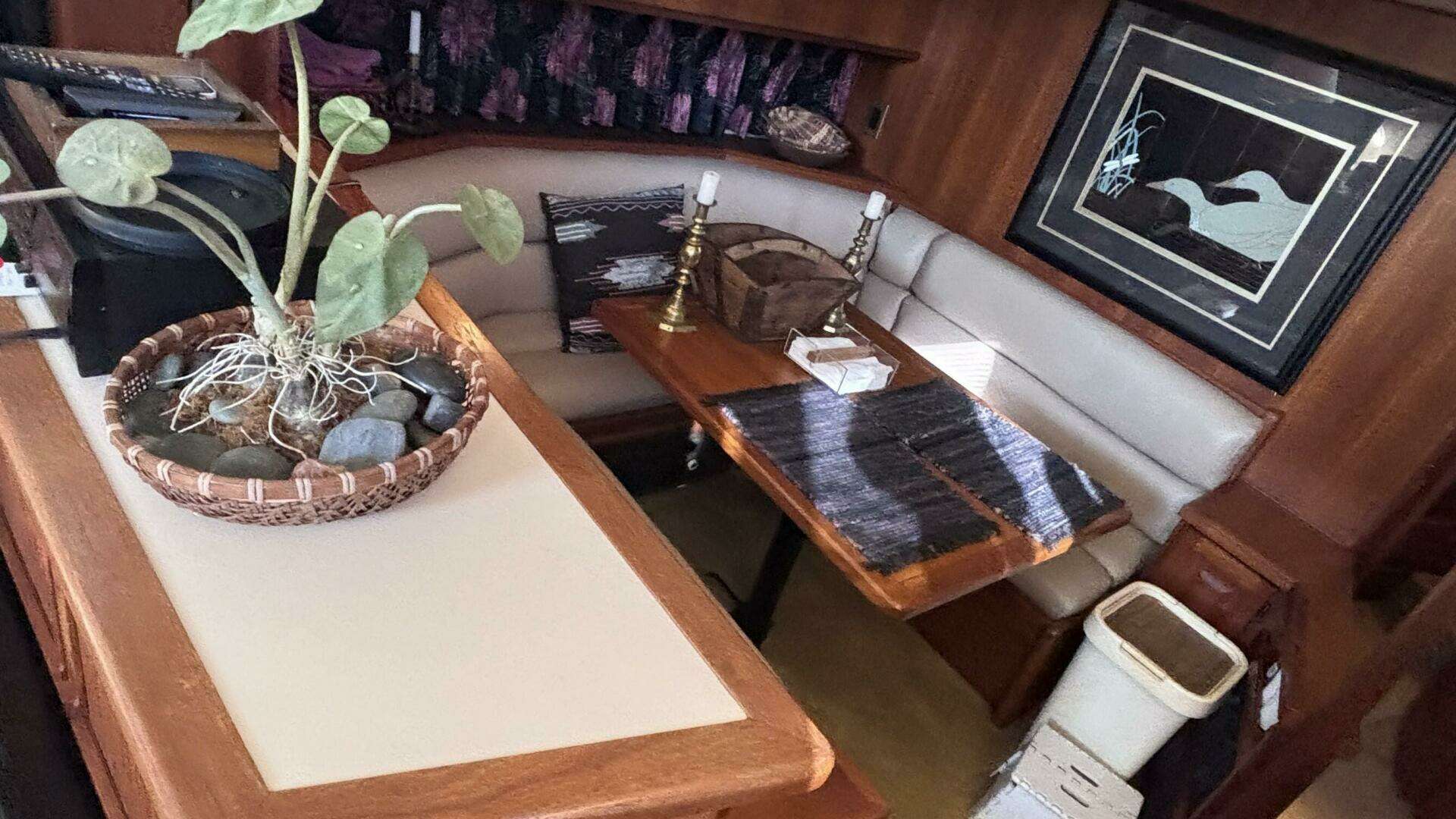 1988 Viking Motor Yacht - Image 19