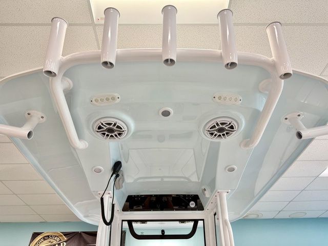 2026 Sportsman Heritage 231 Center Console - 20