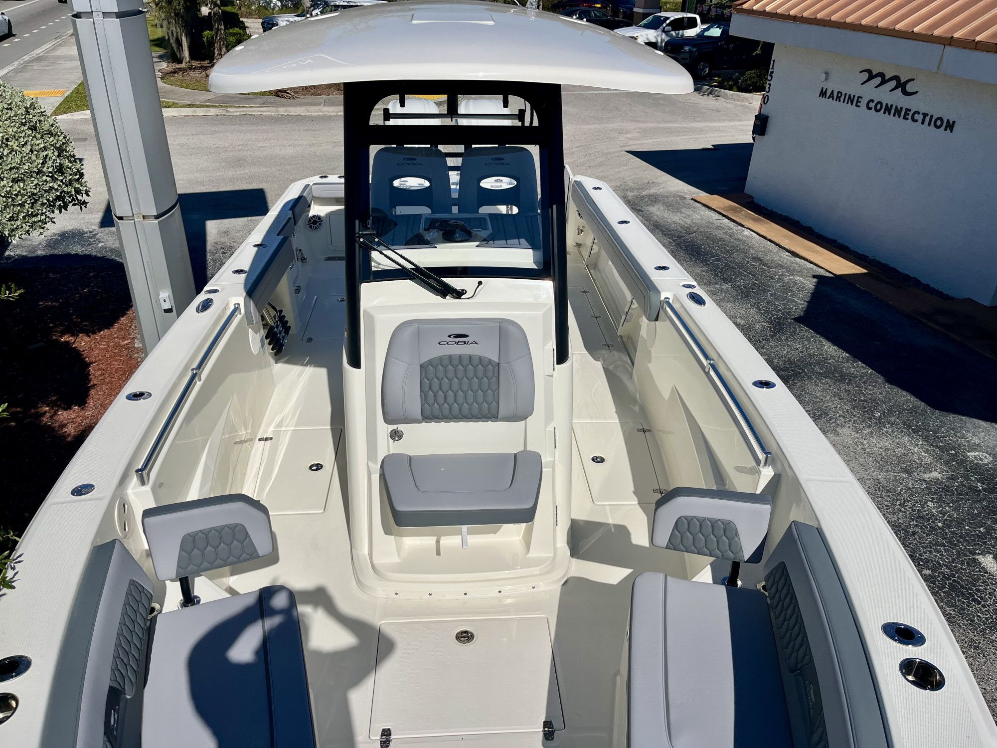 2026 Cobia 285 Open Center Console - 23