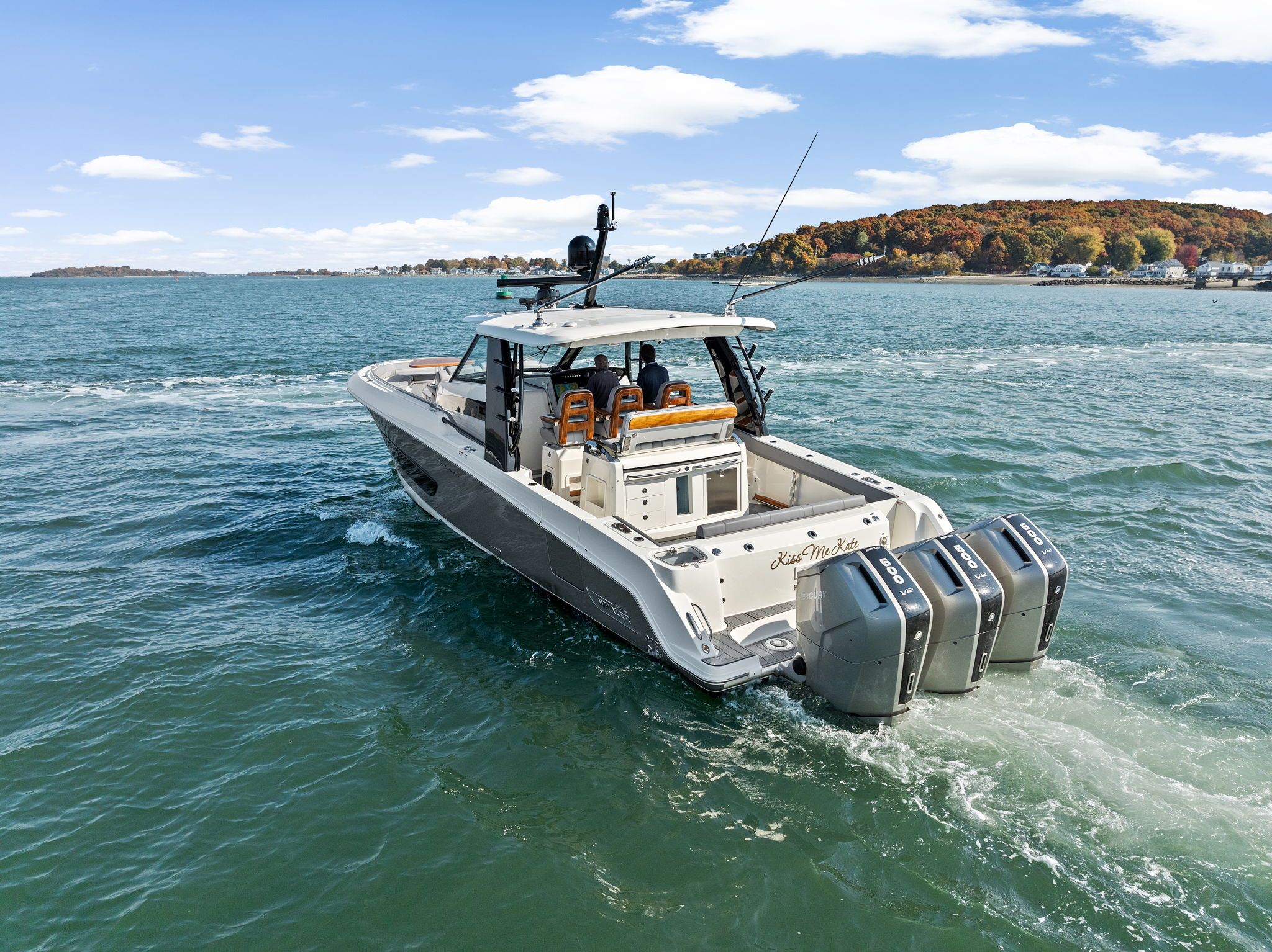 2022 Boston Whaler 420 Outrage - 3