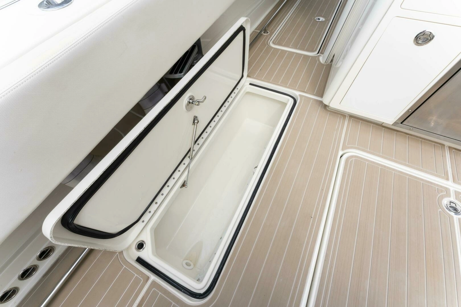 2018 HCB 4200 Siesta - Image 10
