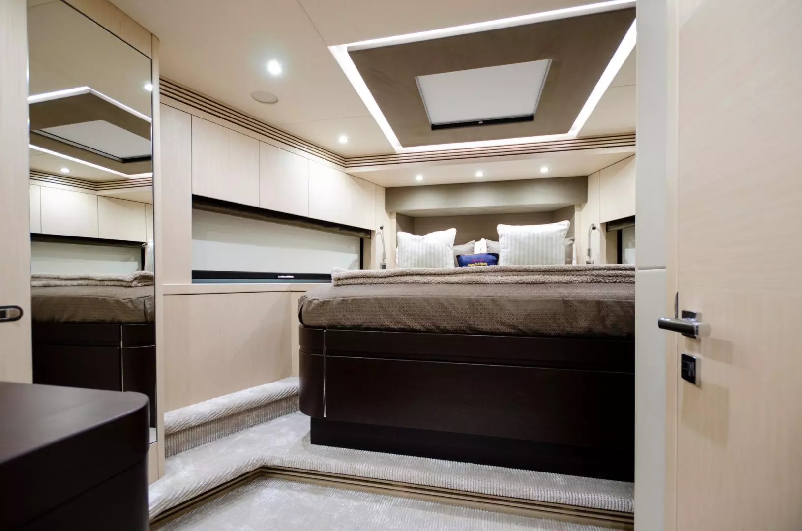 2018 Sunseeker 75 Yacht - Image 21