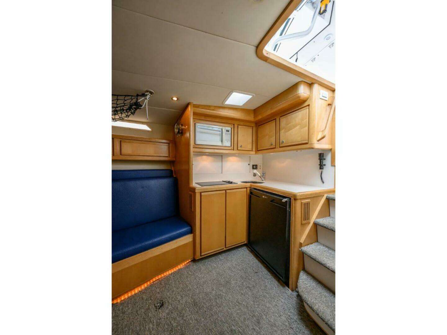 1998 Bertram 36 Moppie - Image 15