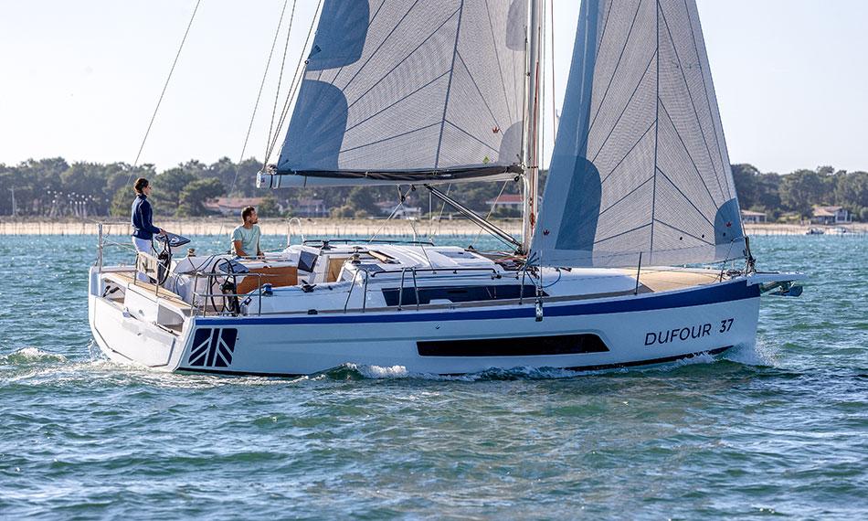 2024 Dufour 37
