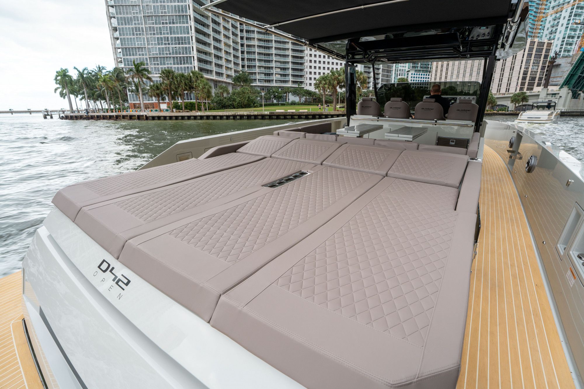 2025 De Antonio Yachts D42 Open - 11