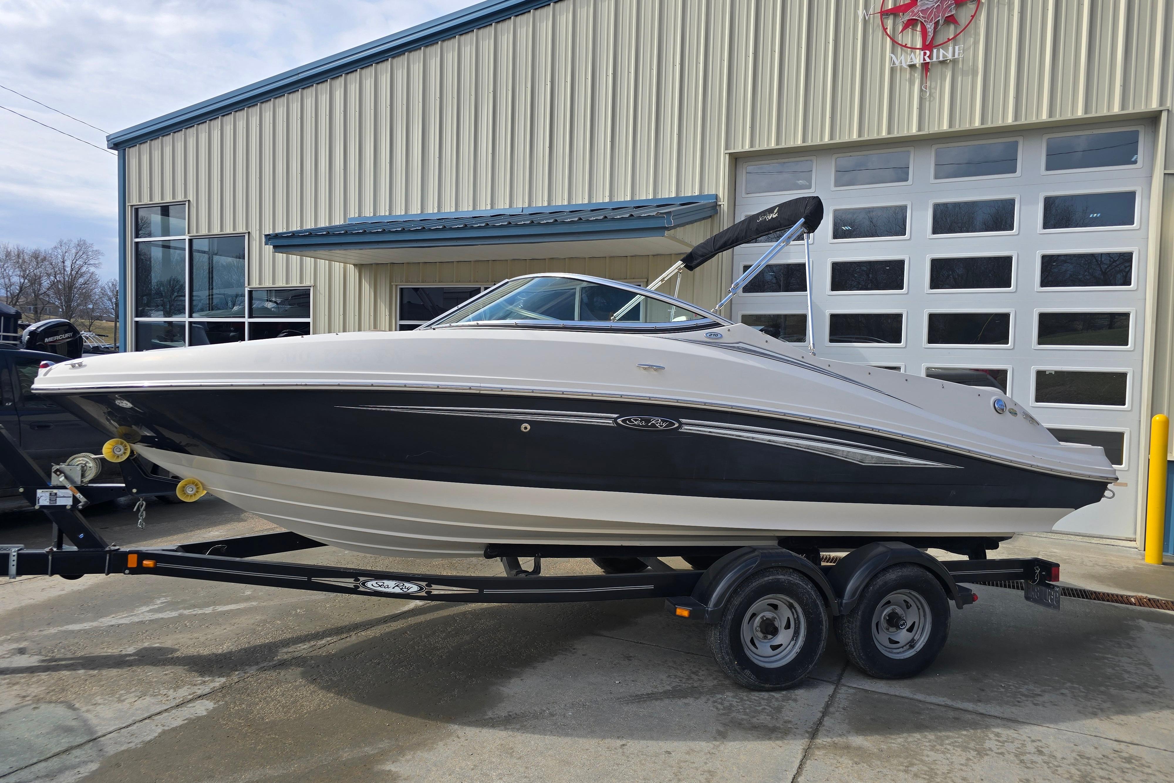 2007 Sea Ray 210 Select