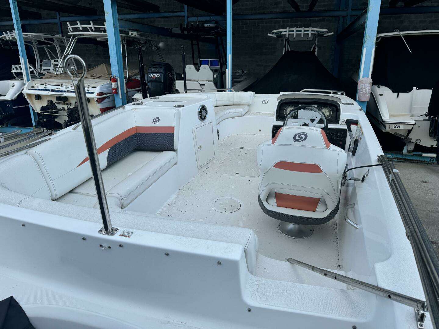 2021 Hurricane SunDeck Sport 188-OB - Image 5