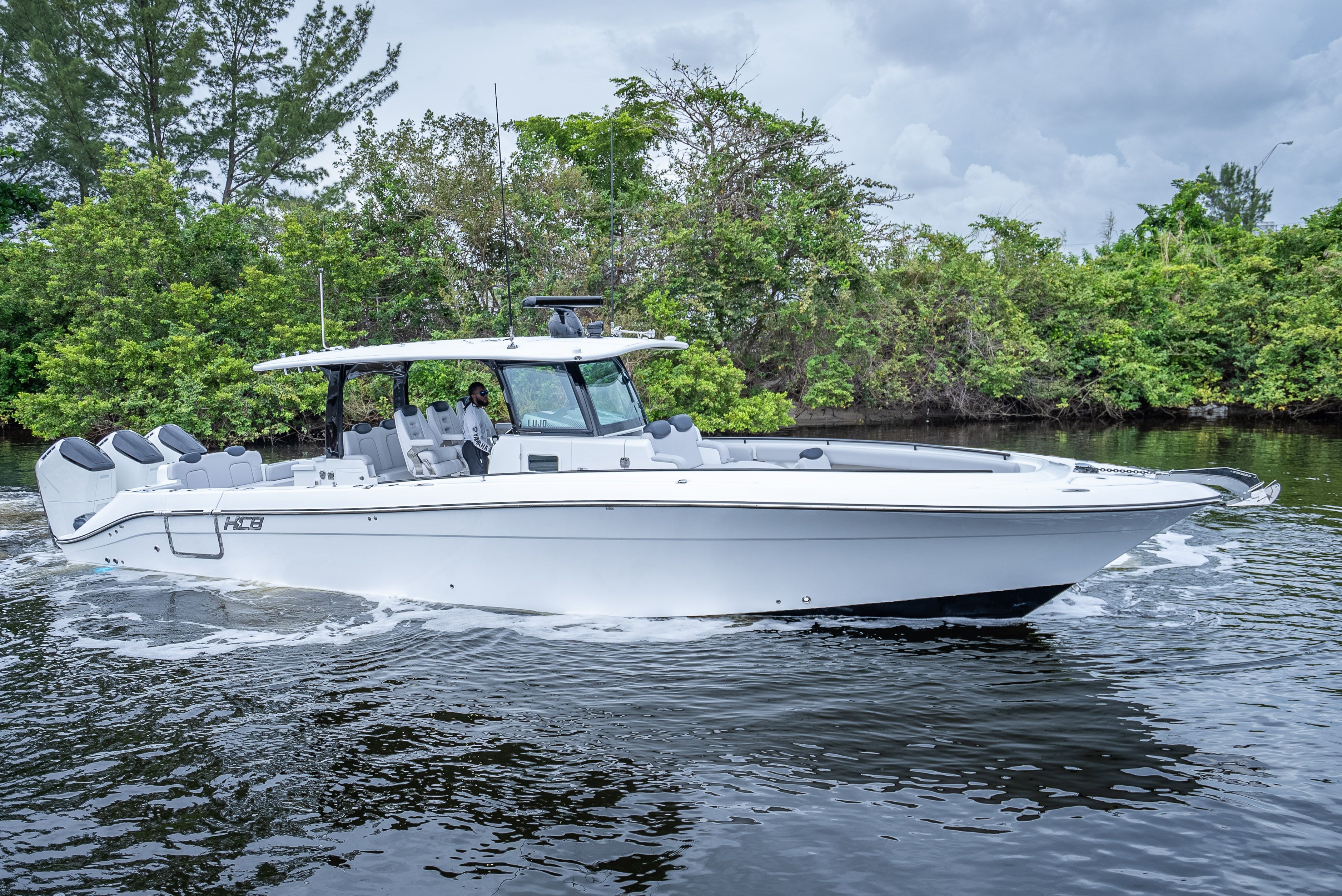 2024 HCB 42 Lujo - 56