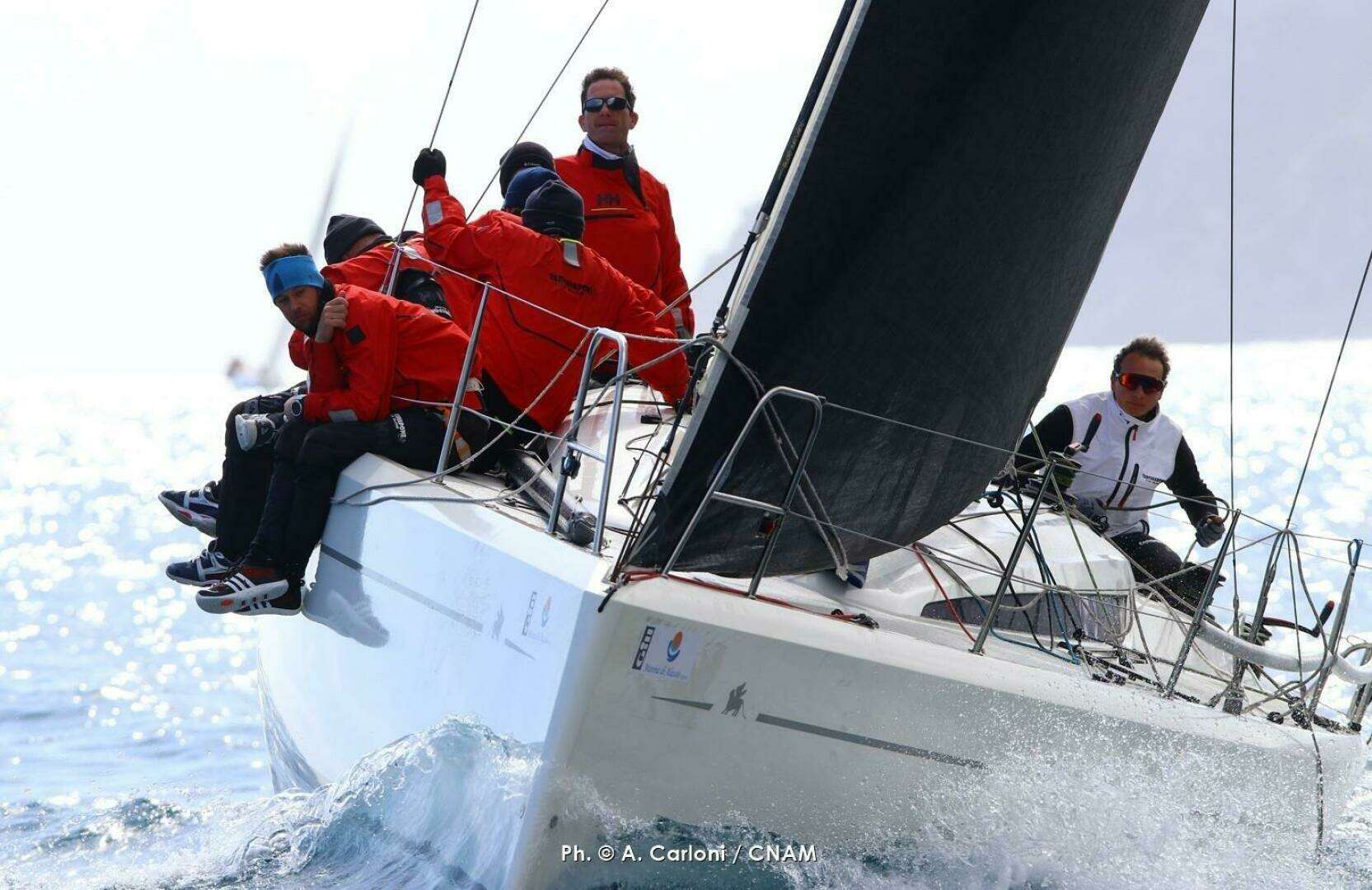 2026 Italia Yachts 9.98 - Image 21